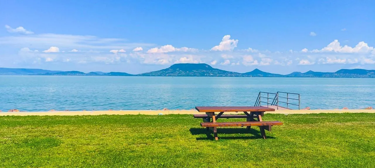 Hosszú hétvége a Balaton körül: 1500 szolgáltató várja a vendégeket